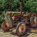 tractor-2390842_1920